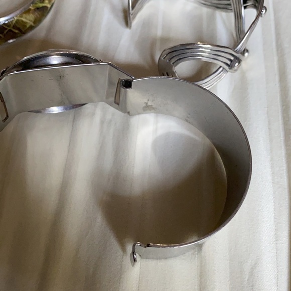 Unusual wide design. Retro- Art Deco design and wide multi-strand look bracelets - Picture 12 of 13